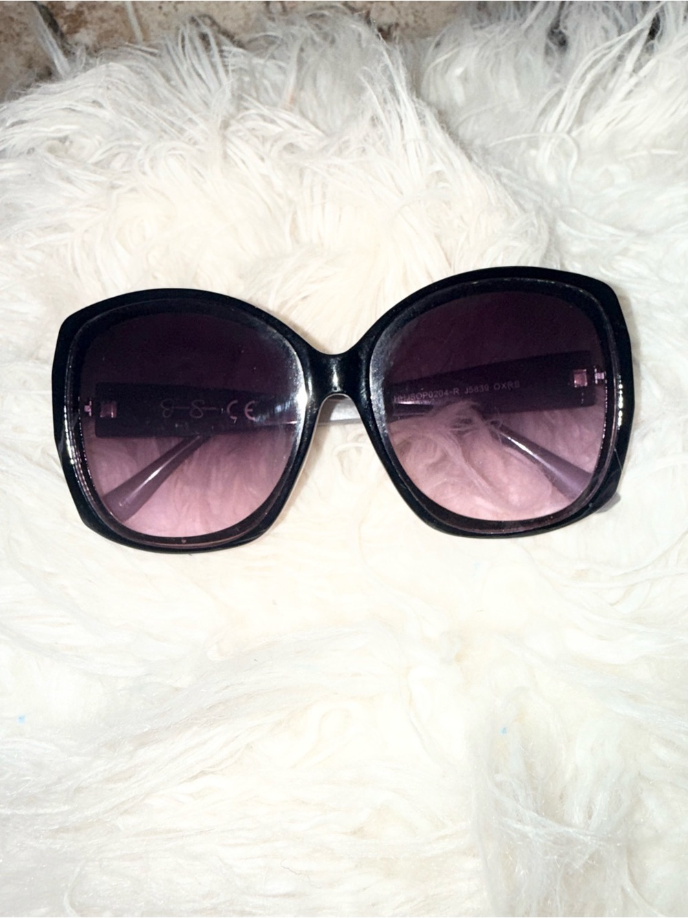 Jessic Simpson Black Gradient Oversized Sunglasses